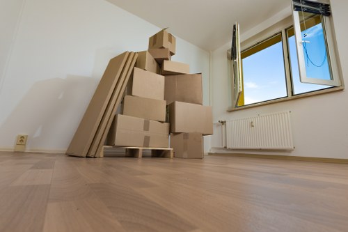 Packing and transport for same-day removals in Welling