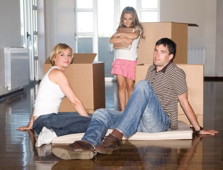 Long-term storage in Welling with neatly packed boxes and protected furniture